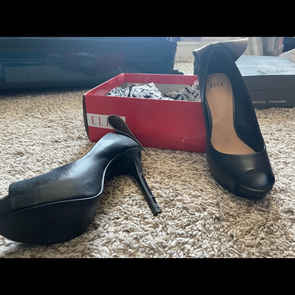 Bow tie open toe heels